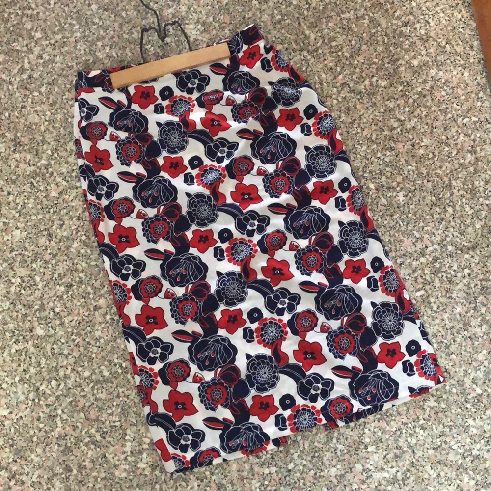 🦋$5/$25 Poppy skirt